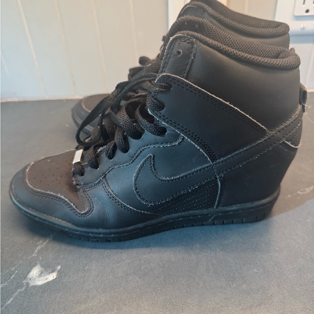 Nike Black High-Top dunks Sneakers with Wedge Heel 7.5 747283-994
